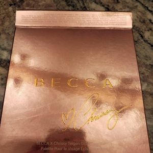 Becca Chrissy Tiegan Glow Palette